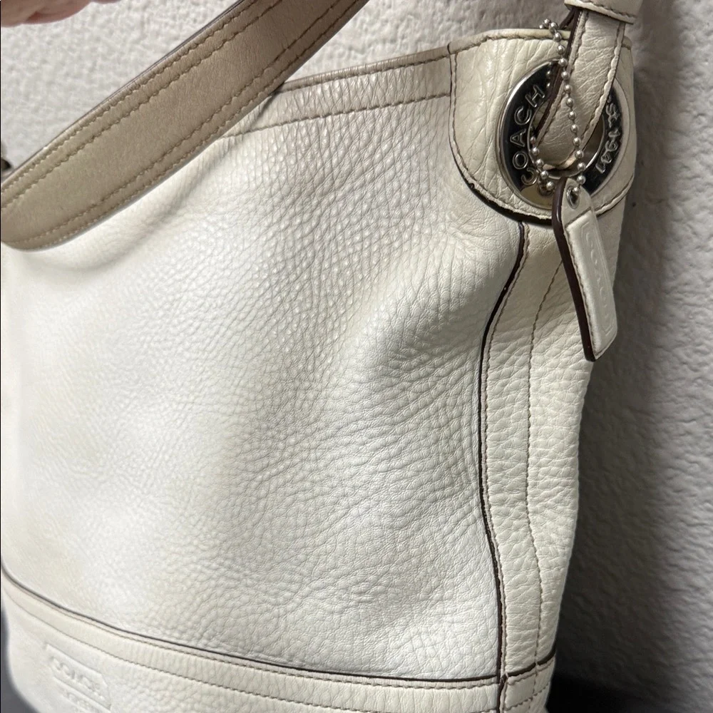 Coach Cream Leatherwear Shoulder Bag